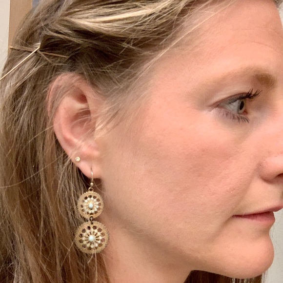 Mint and Gold Hanging Earrings - Picture 1 of 2
